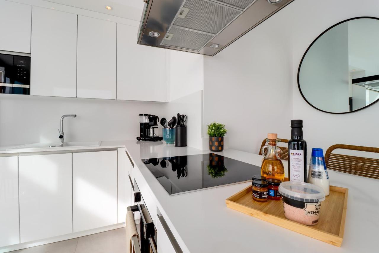 Bayview Hills, Luxury 2 Bedroom Apartment Торрокс Екстер'єр фото
